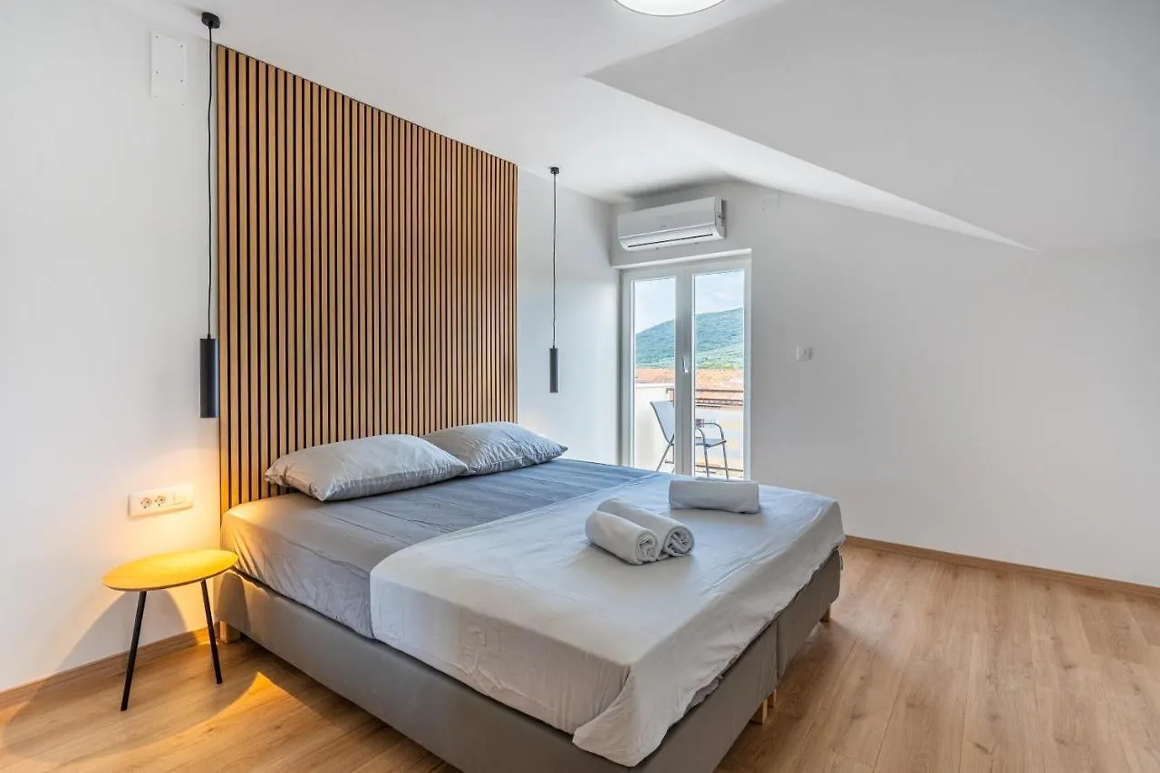 Apartments & Rooms Klemenc Cres