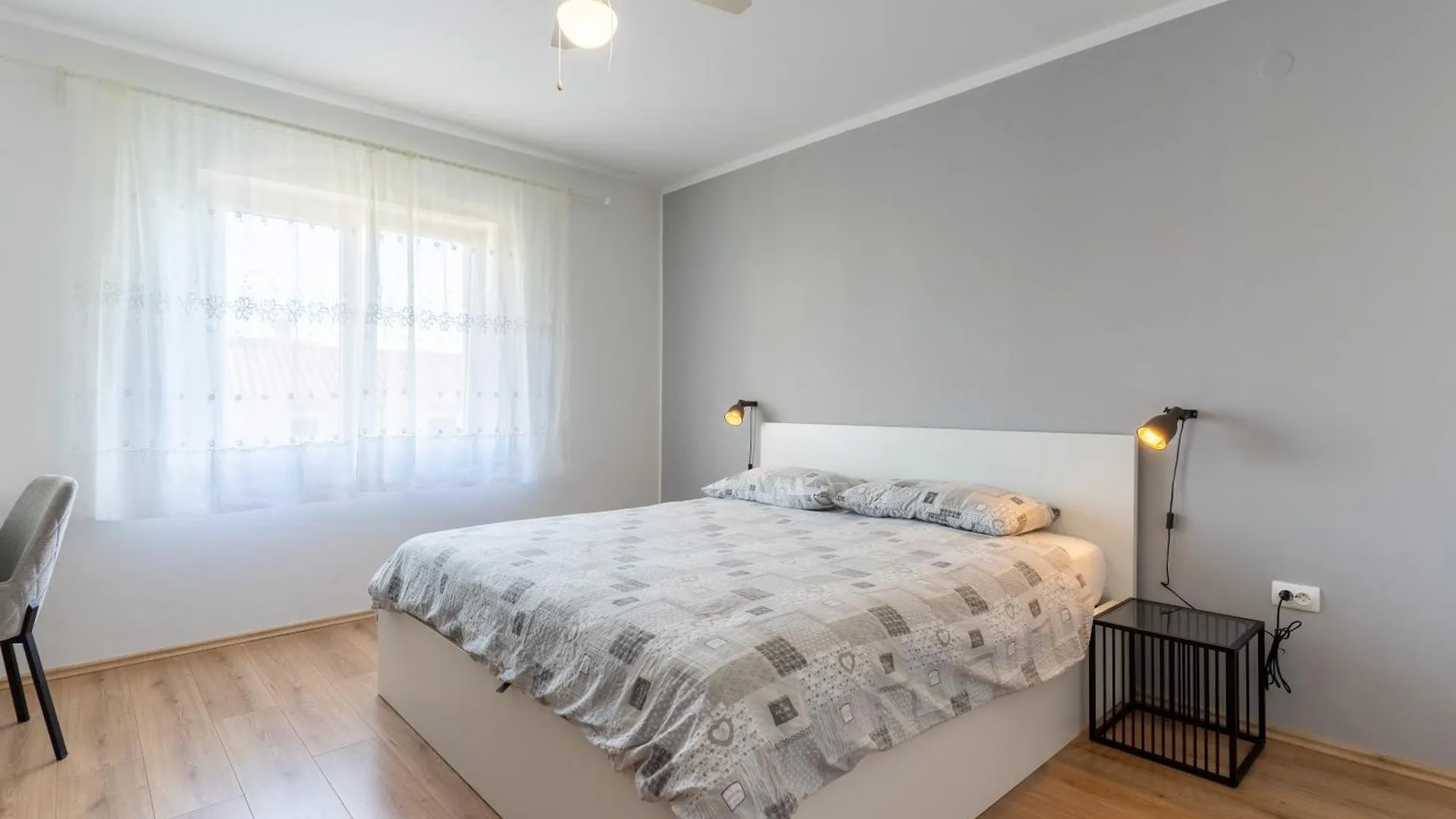 Apartments & Rooms Klemenc Cres