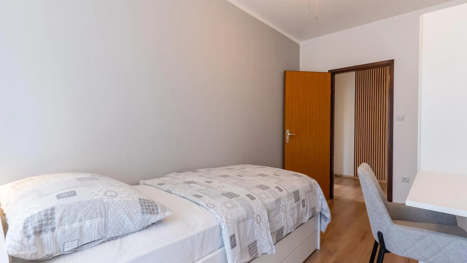 Apartments & Rooms Klemenc Cres