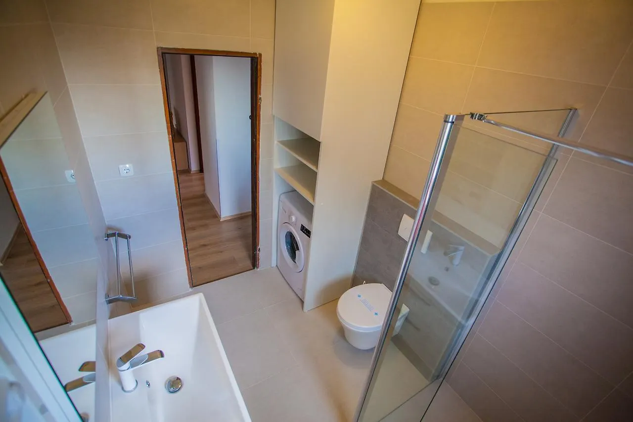 Apartments & Rooms Klemenc Cres