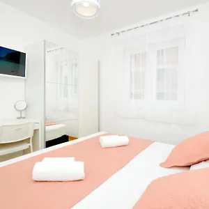 https://apartments-town.splithotels.org